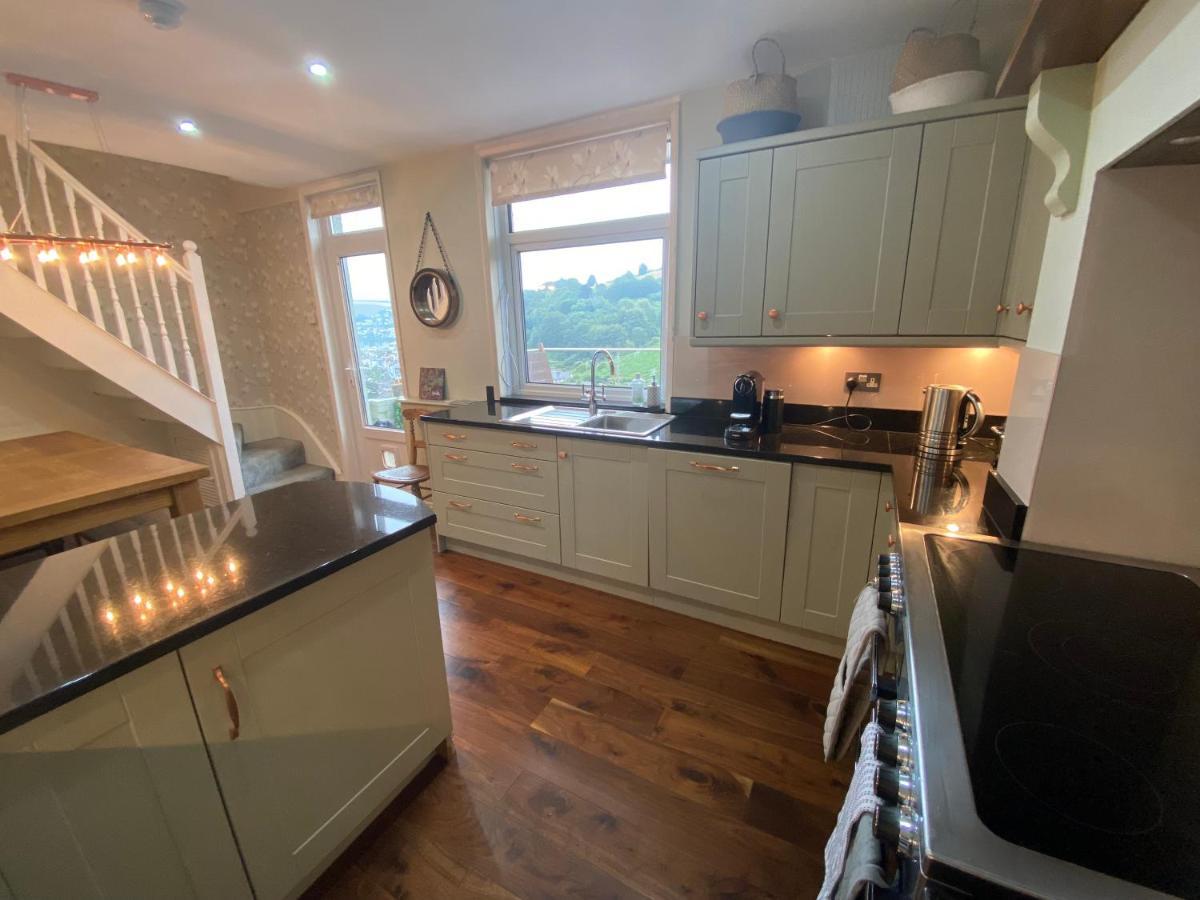 Beautiful 5 Bedroom, Amazing Water & Valley Views Dartmouth Exterior foto