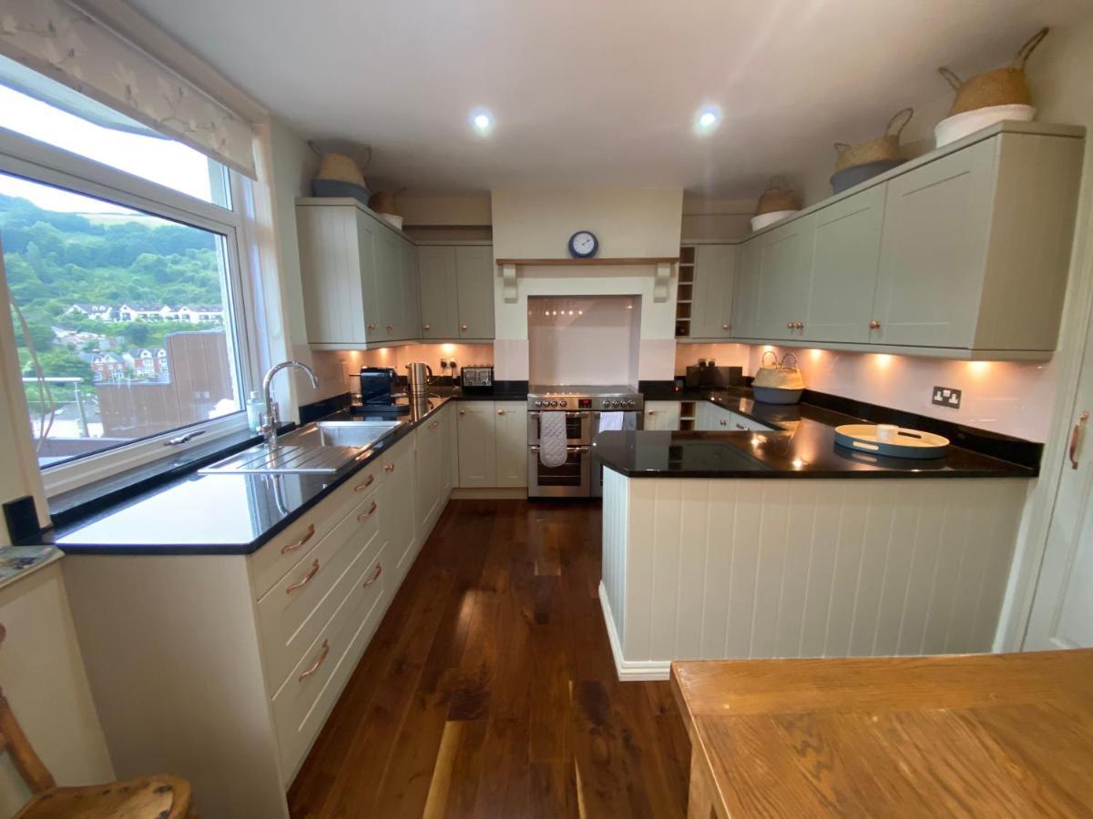 Beautiful 5 Bedroom, Amazing Water & Valley Views Dartmouth Exterior foto